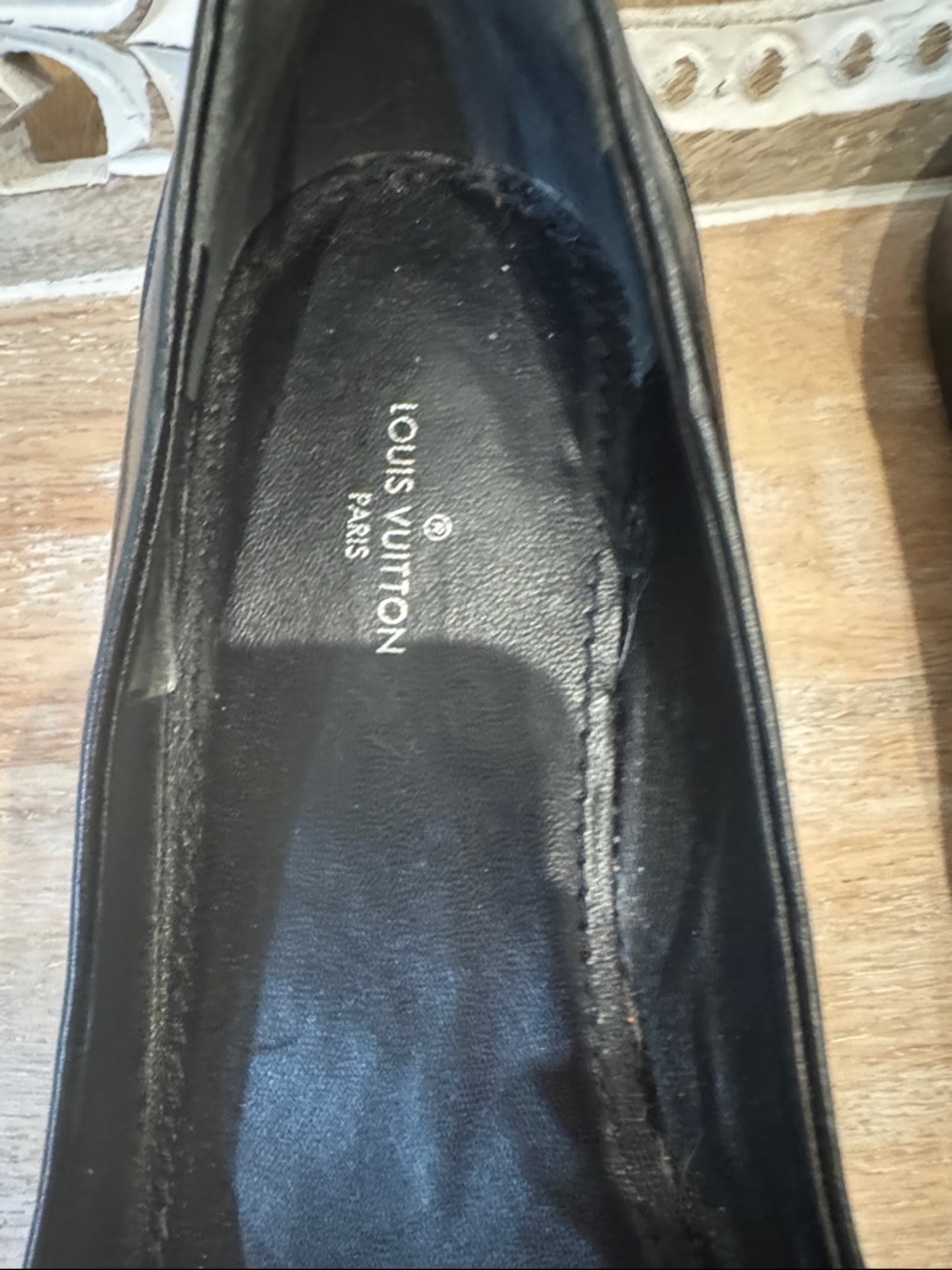 Louis Vuitton Black Leather Pointed Toe Flats with Gold LV Emblem - Picture 2 of 7